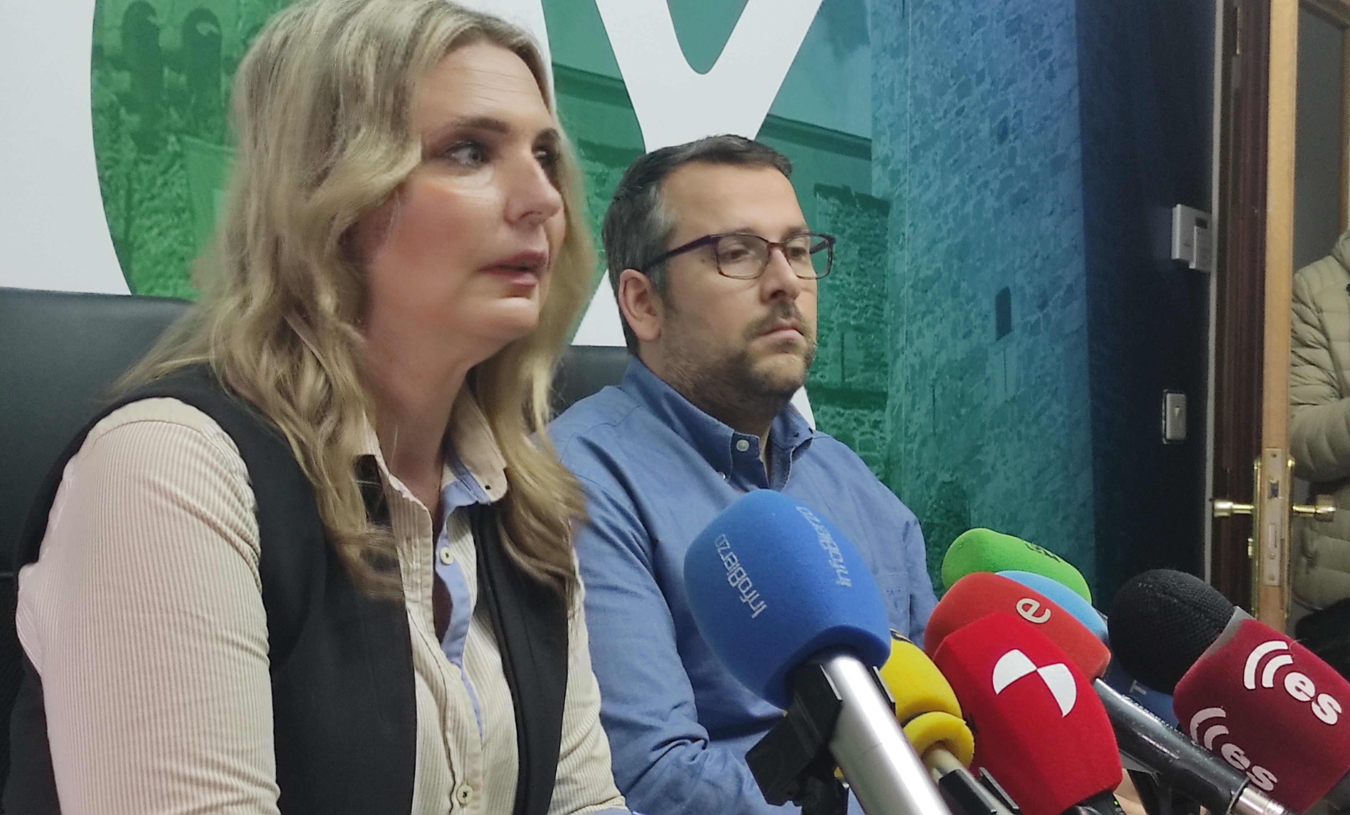 Patricia González y Gerardo González, , portavoz y concejal de VOX Ponferrada