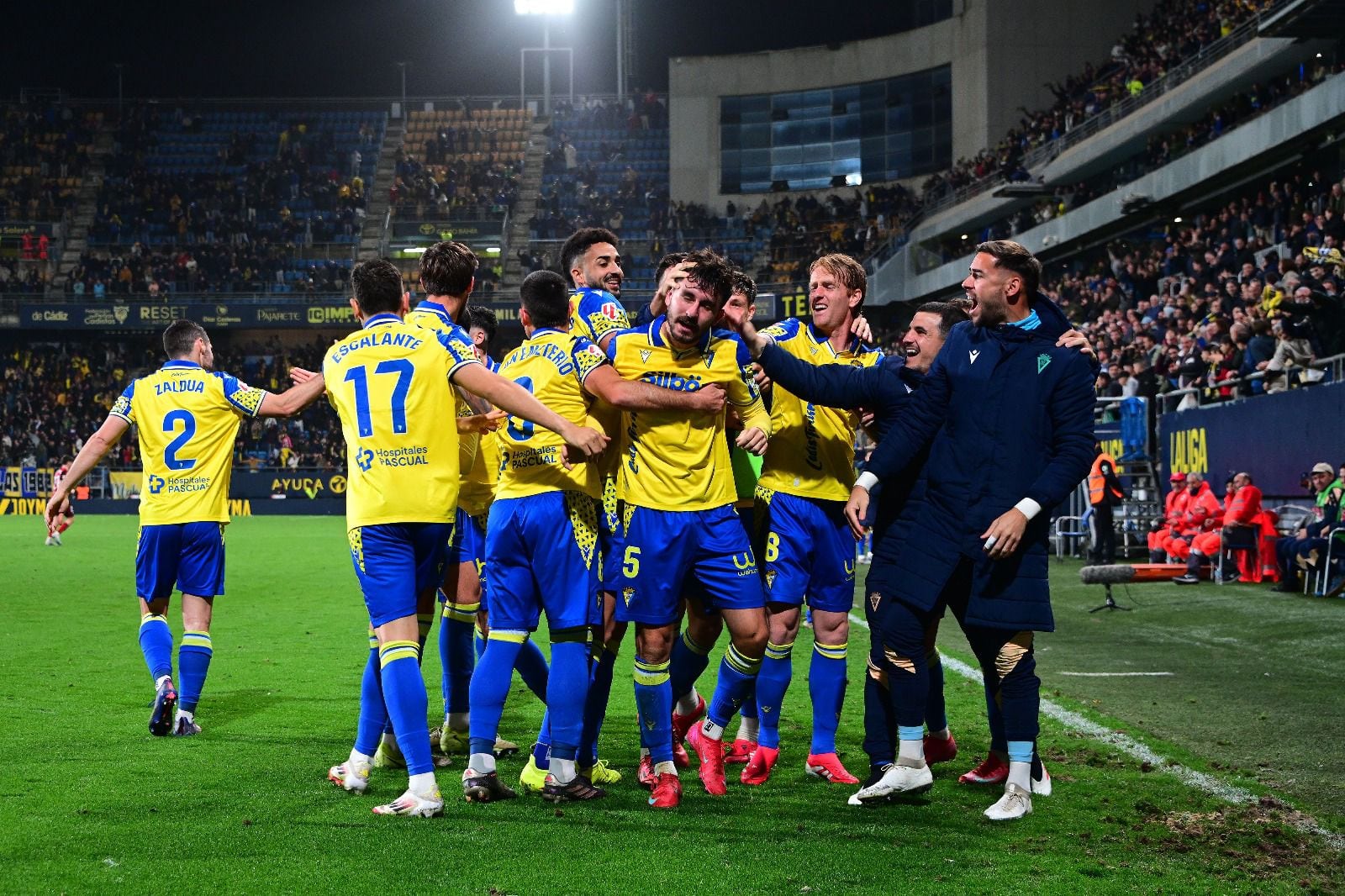 El Cádiz CF celebrando el 3-1 frente al CD Mirandés. Foto: Cádiz CF