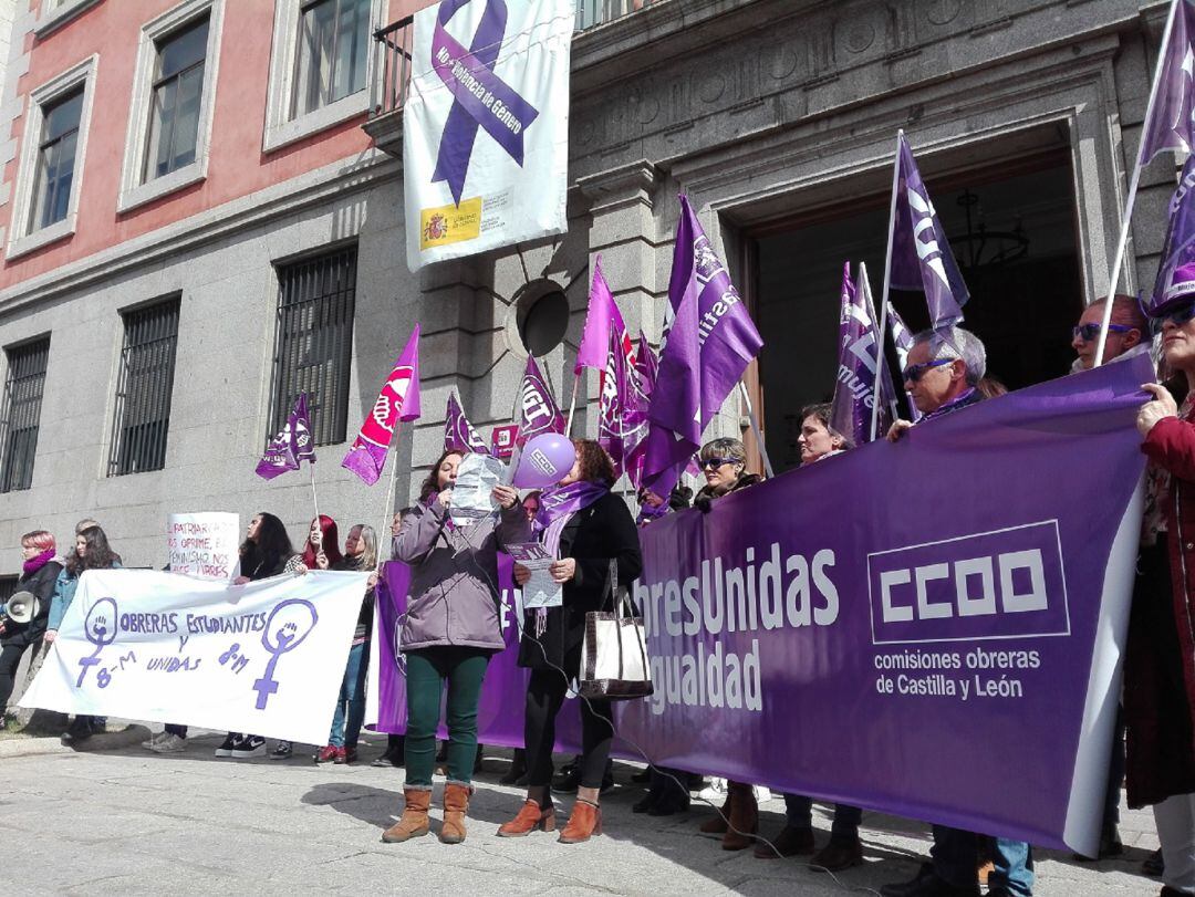 Manifestación del 8M a las puertas de la Subdelegación del Gobierno