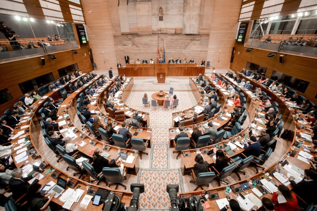 Vista del hemiciclo de la Asamblea de Madrid durante una sesión plenaria en Madrid (España), a 3 de octubre de 2019.