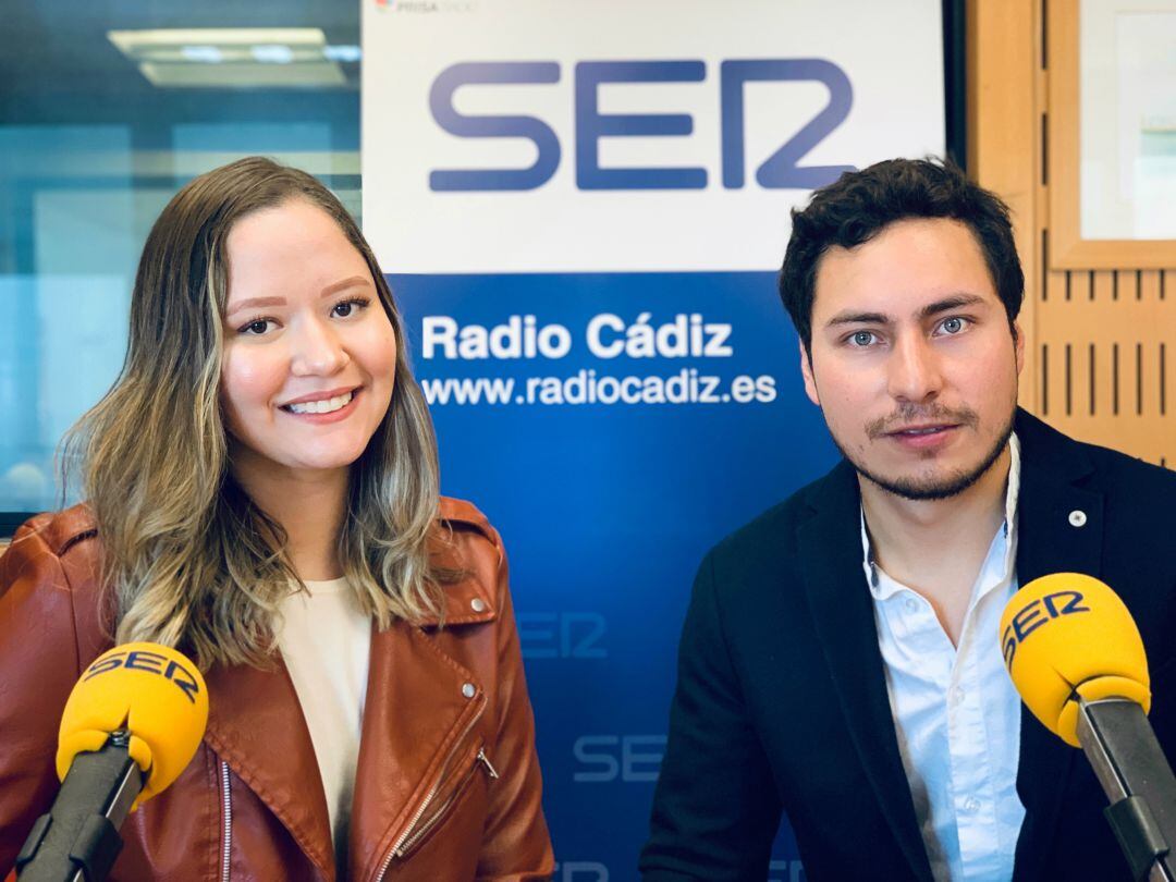 Valetina Vergara, de Colombia, y Juan Daniel Carrasco, de Ecuador, alumnos del Master Up de la UCA presenta sus proyectos en Radio Cádiz