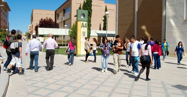 La Universidad de Jaén en época de clases.