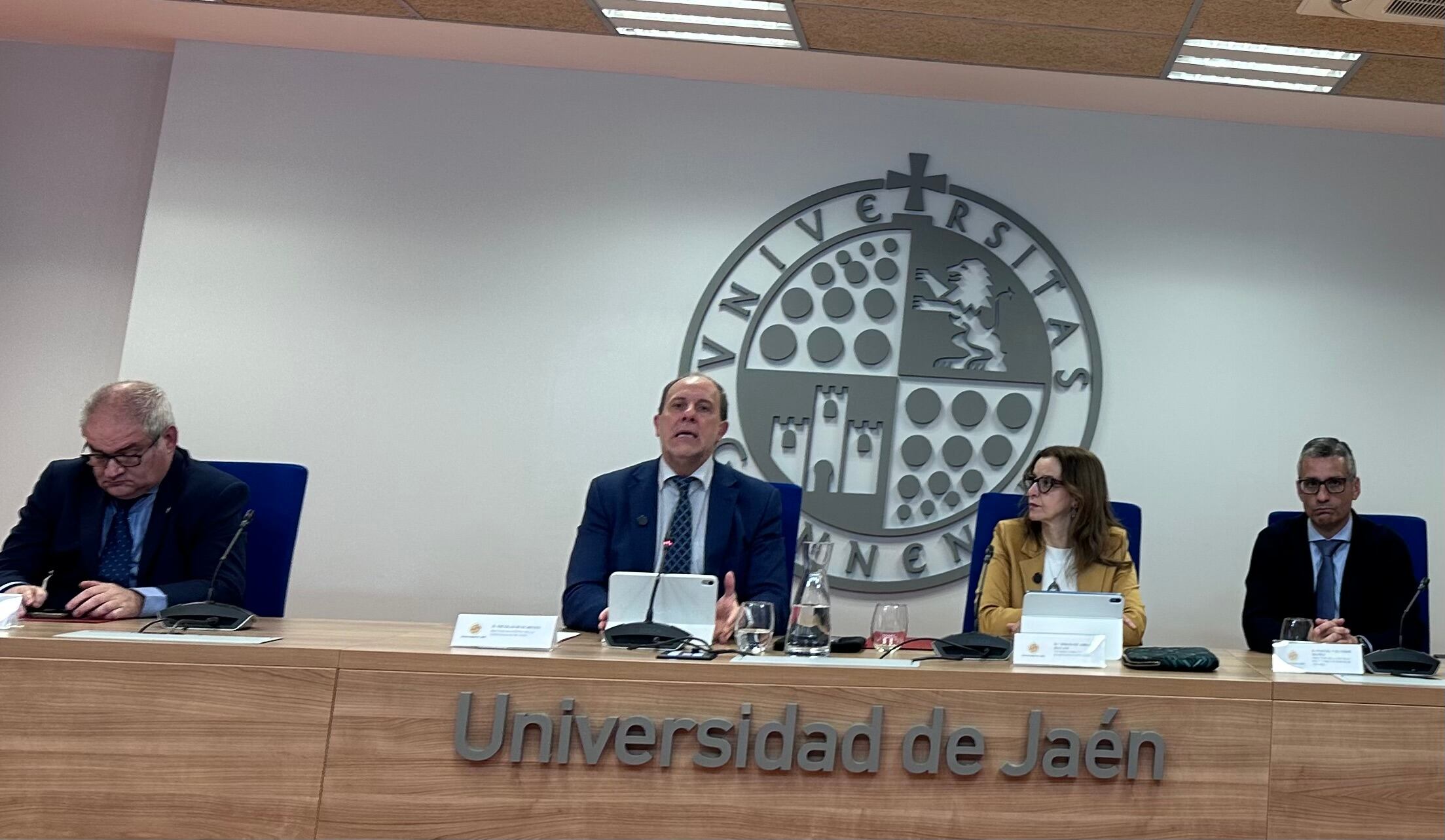 El rector de la UJA confirma que estará presente en la manifestación convocada por la Plataforma en Defensa de la institución académica