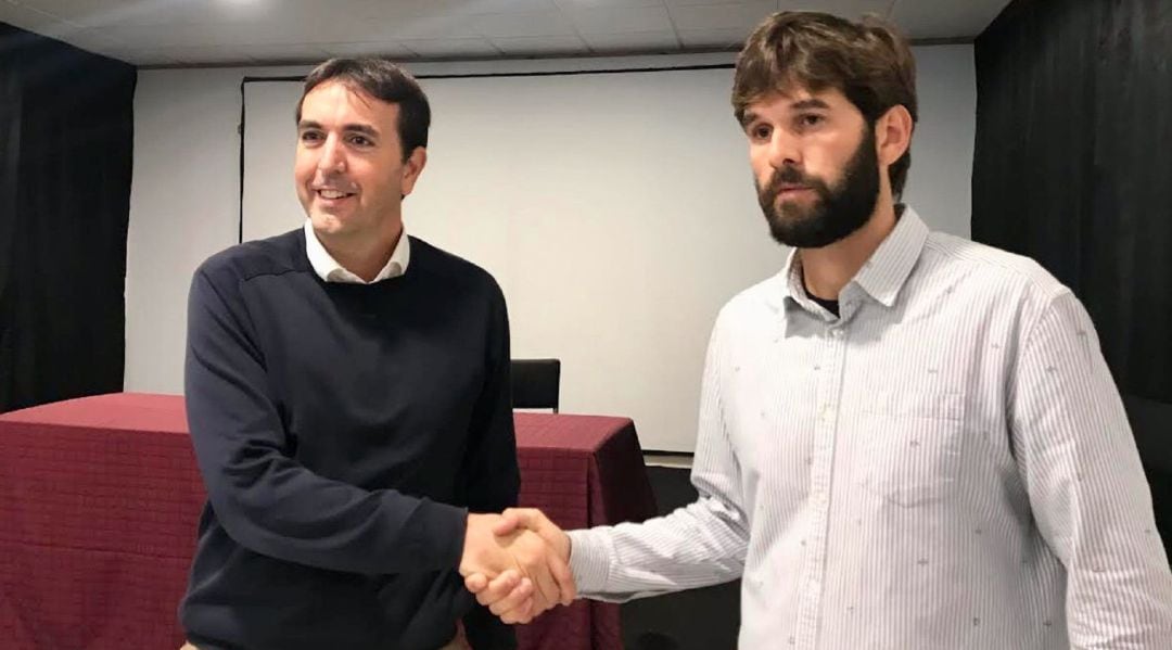 El alcalde de Tarifa, Francisco Ruiz, y el concejal de AndalucíaXSí, Francisco Araujo.