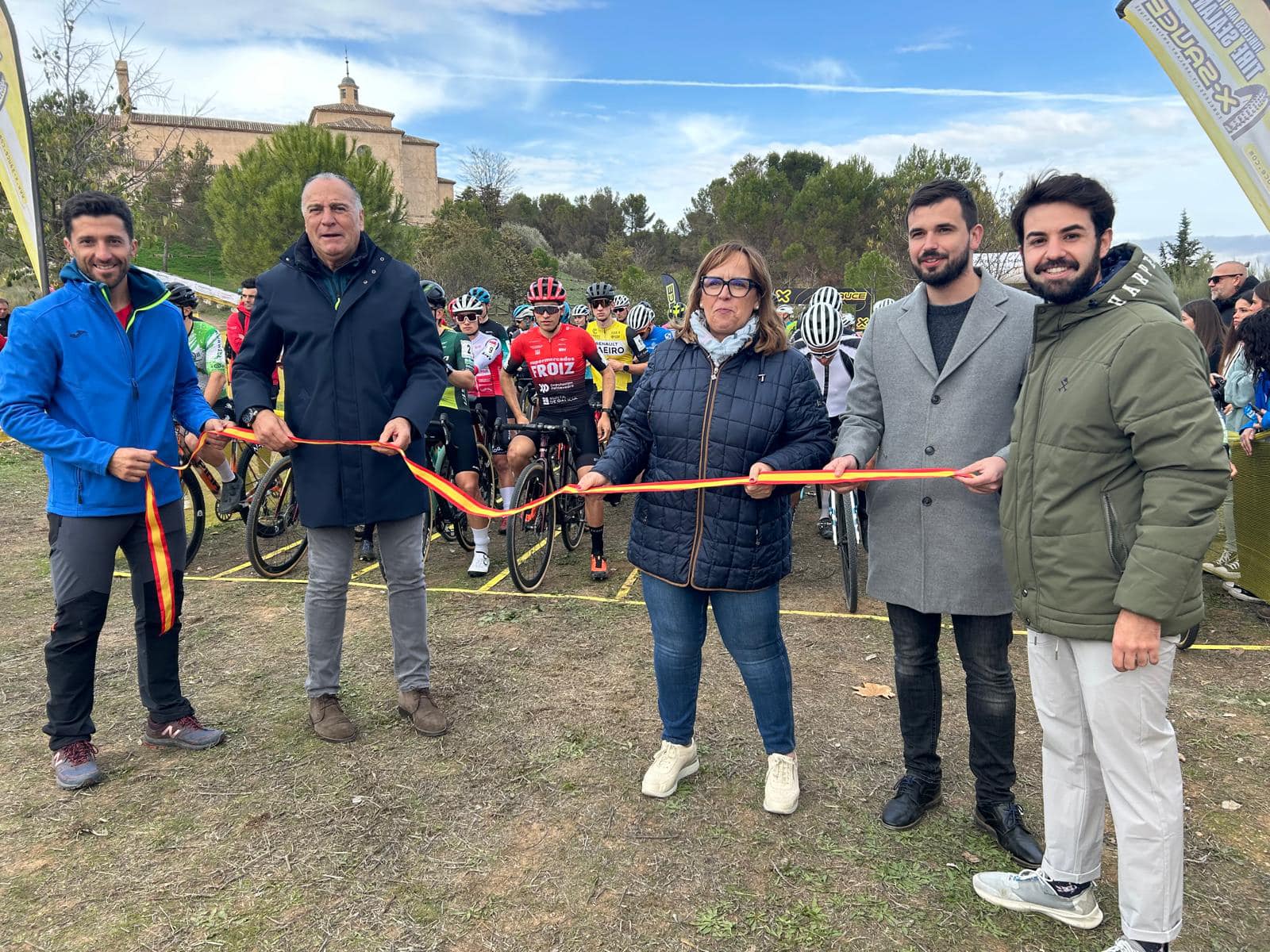 Un momento de la salida del III Ciclocross Internacional Ciudad de Tarancón