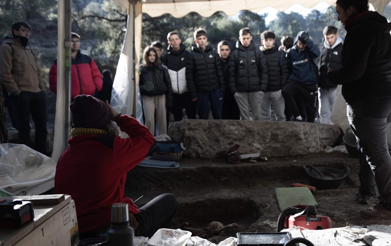 Alumnado asiste a la quinta campaña de excavaciones en las fosas de la guerra civil en Víznar (Granada) que investiga la Universidad de Granada