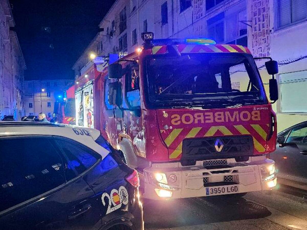 Un incendio en Ávila obliga a trasladar a 5 personas la hospital