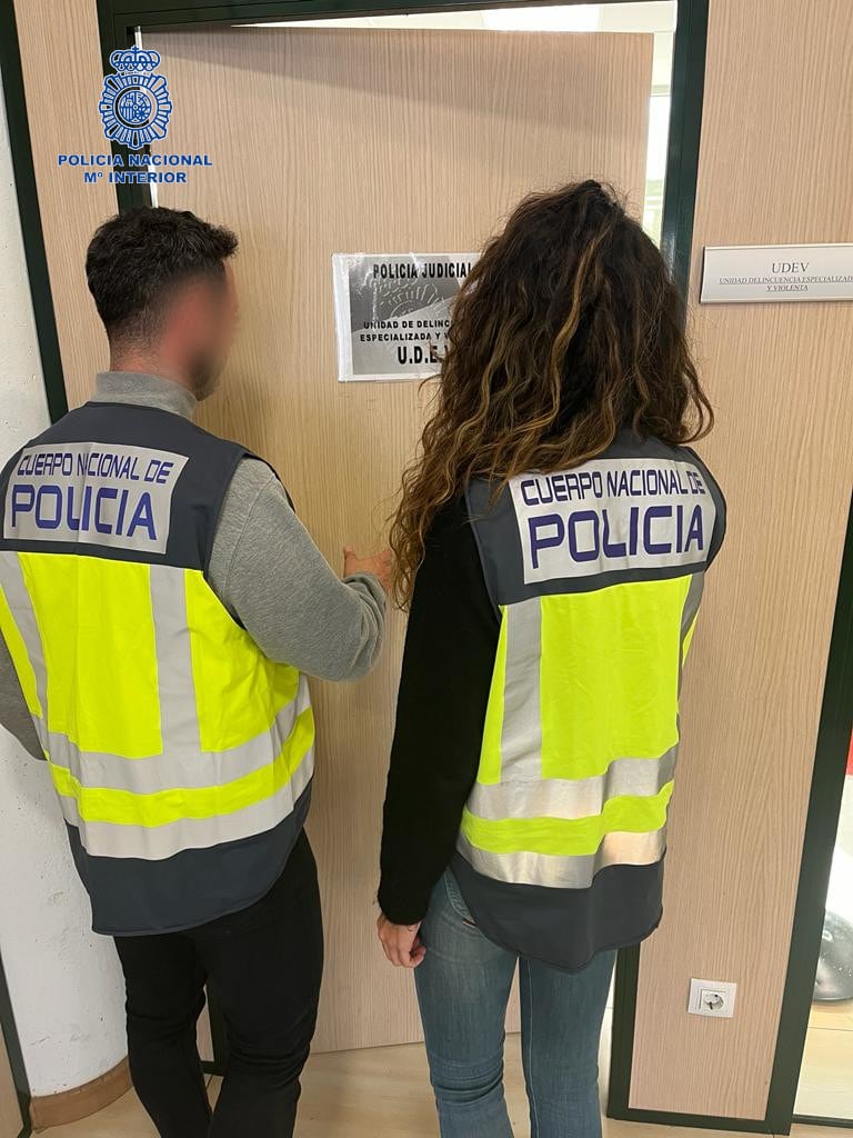 Agentes de la Policía Nacional