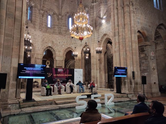 Mesa redonda con emprendedores en el Monasterio de Veruela