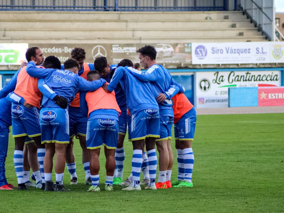 La Arandina aspira al liderato ante el Salamanca