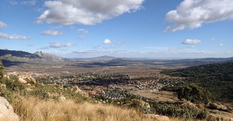 Cerro del castillo y ruinas romanas de miaccum