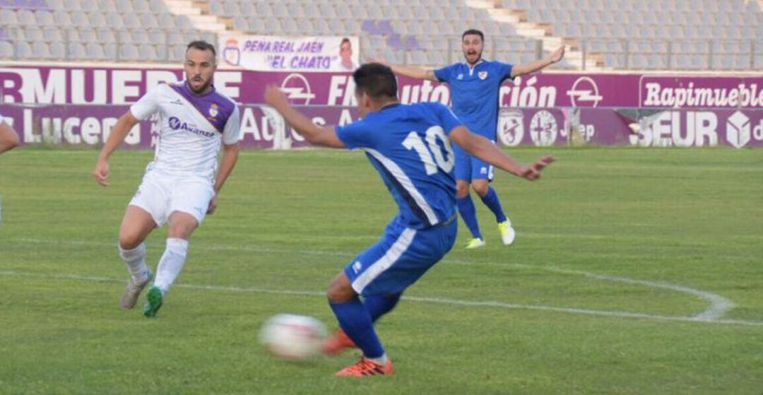 Imagen de archivo del Linares Deportivo en su visita al campo del Jaén