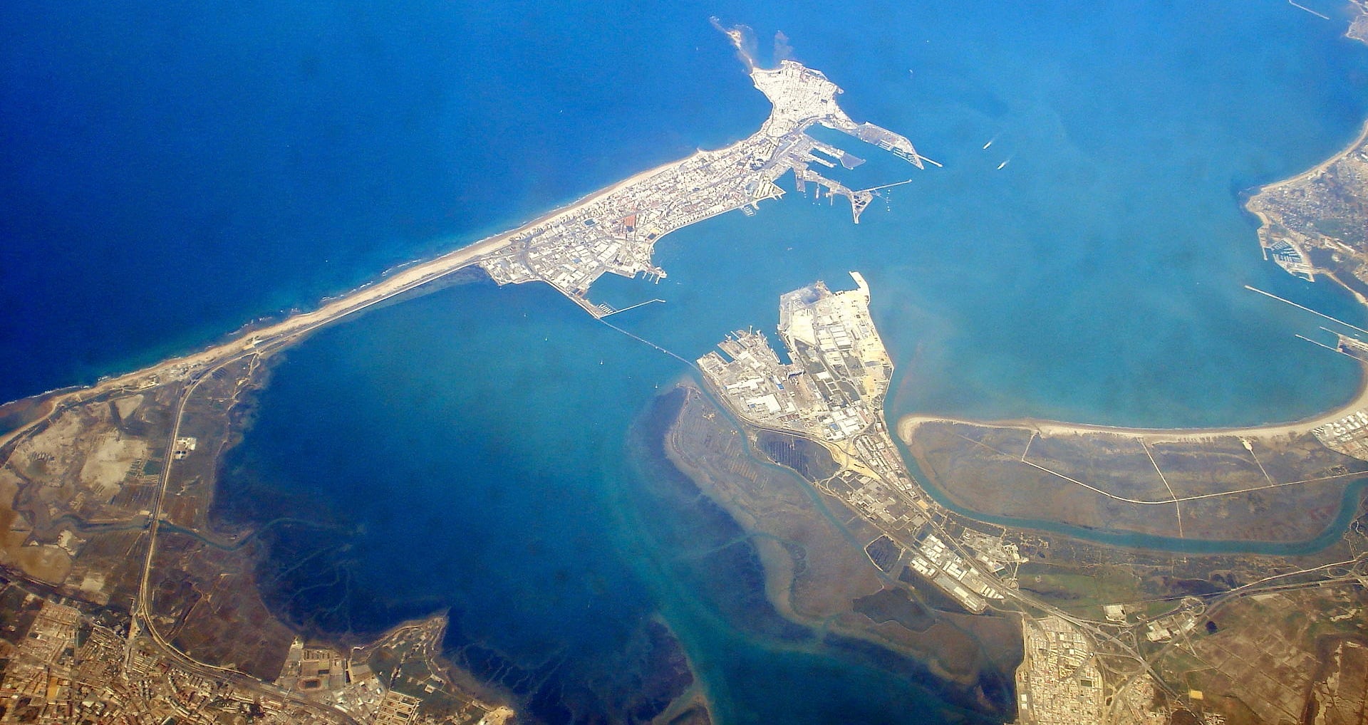 Istmo entre Cádiz y San Fernando