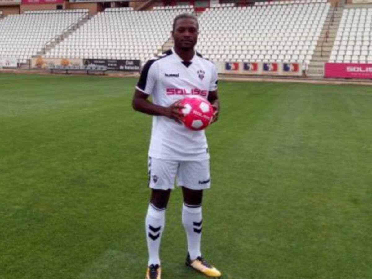 Bela: "Tengo contrato y me quedo en el Albacete"