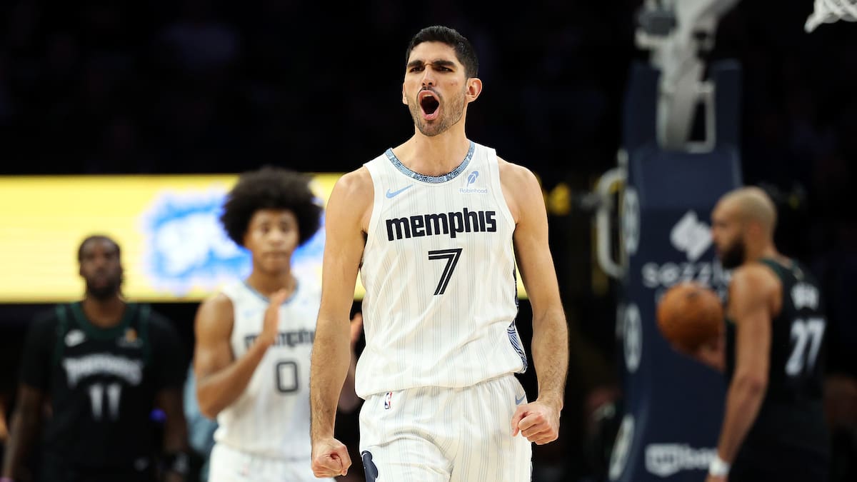 Santi Aldama hace historia en la NBA