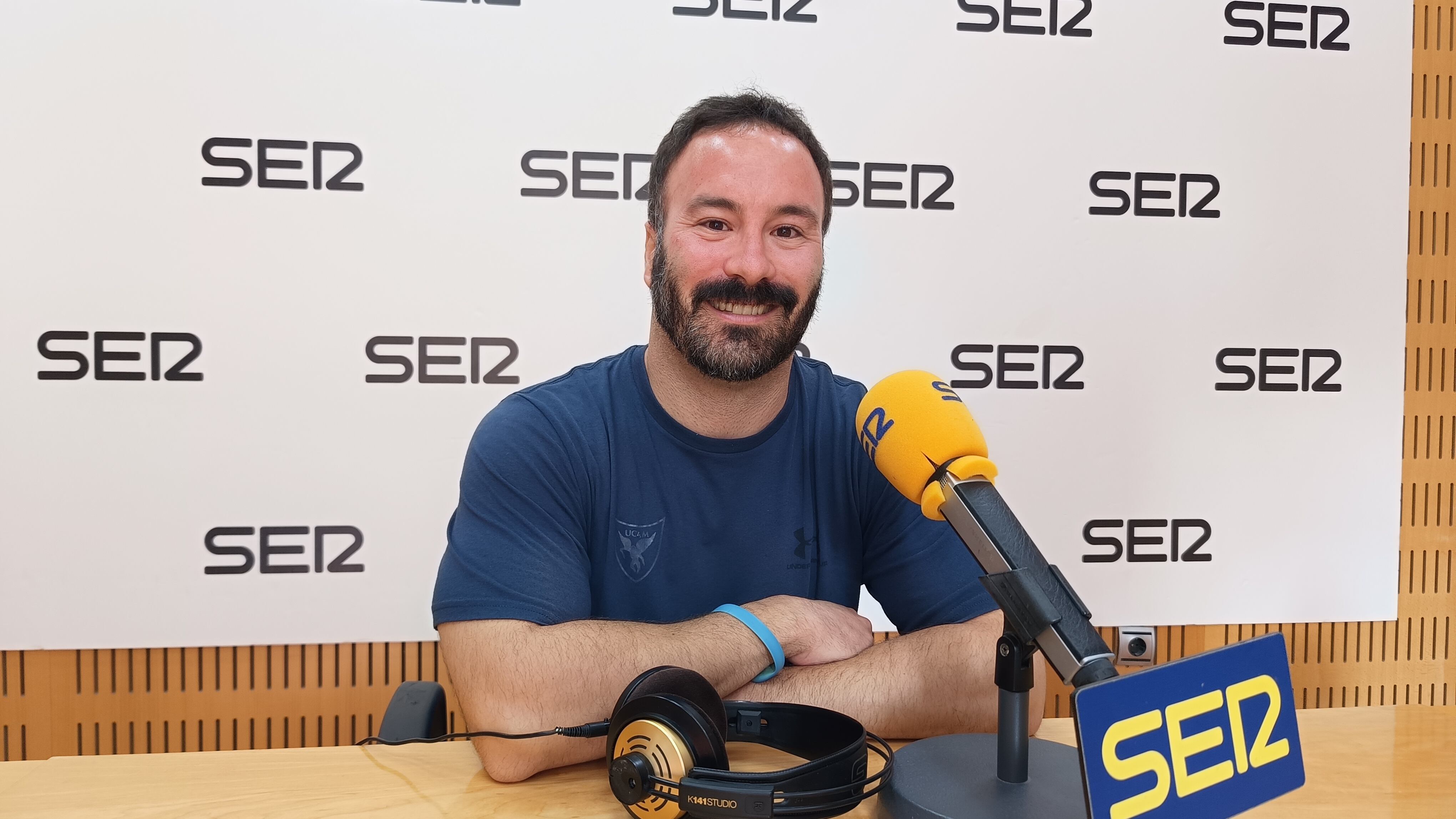 José Manuel García de Frutos en los estudios de Radio Murcia