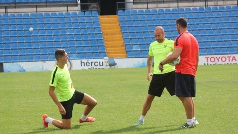 Pedro Inglés junto a Chechu y Tevenet, en el Rico Pérez