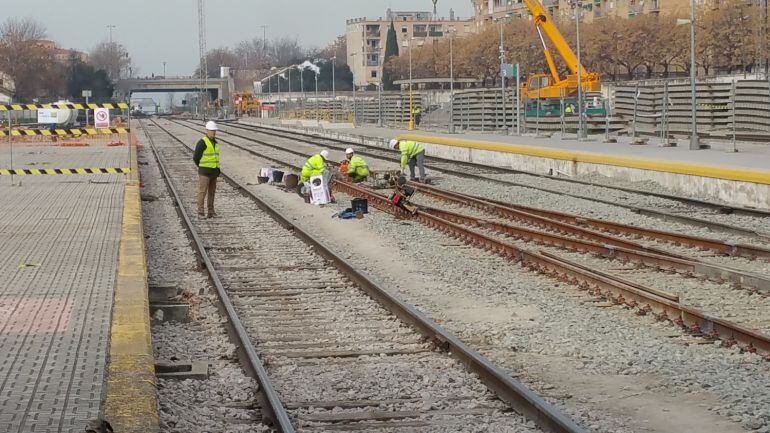 Obras en la estación de trenes de Granada.