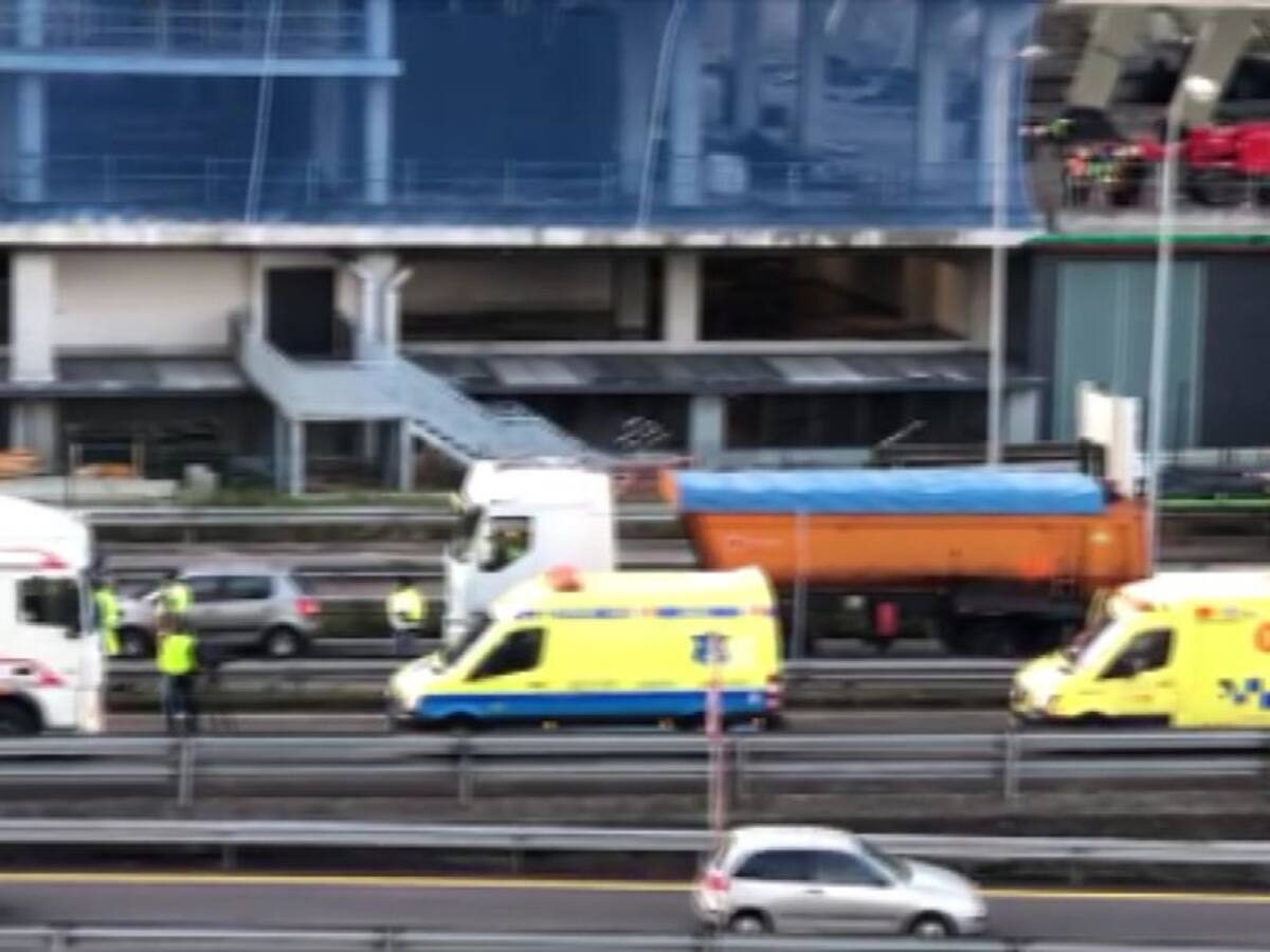 Muere atropellado al bajarse del camión en la entrada a la AP9