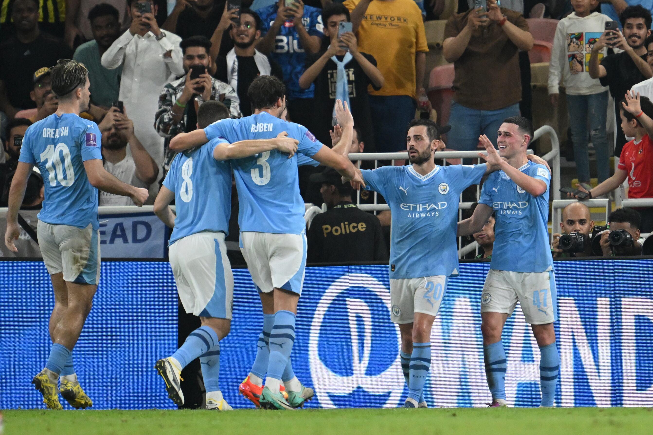 Los jugadores del Manchester City celebran el tanto de Foden en el Mundial de Clubes.