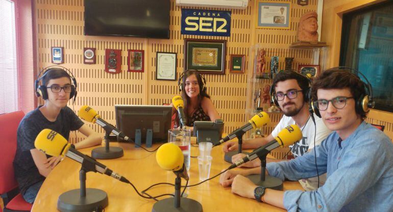 Tertulia con las cuatro mejores notas de Selectividad en la provincia de Cádiz en 2018