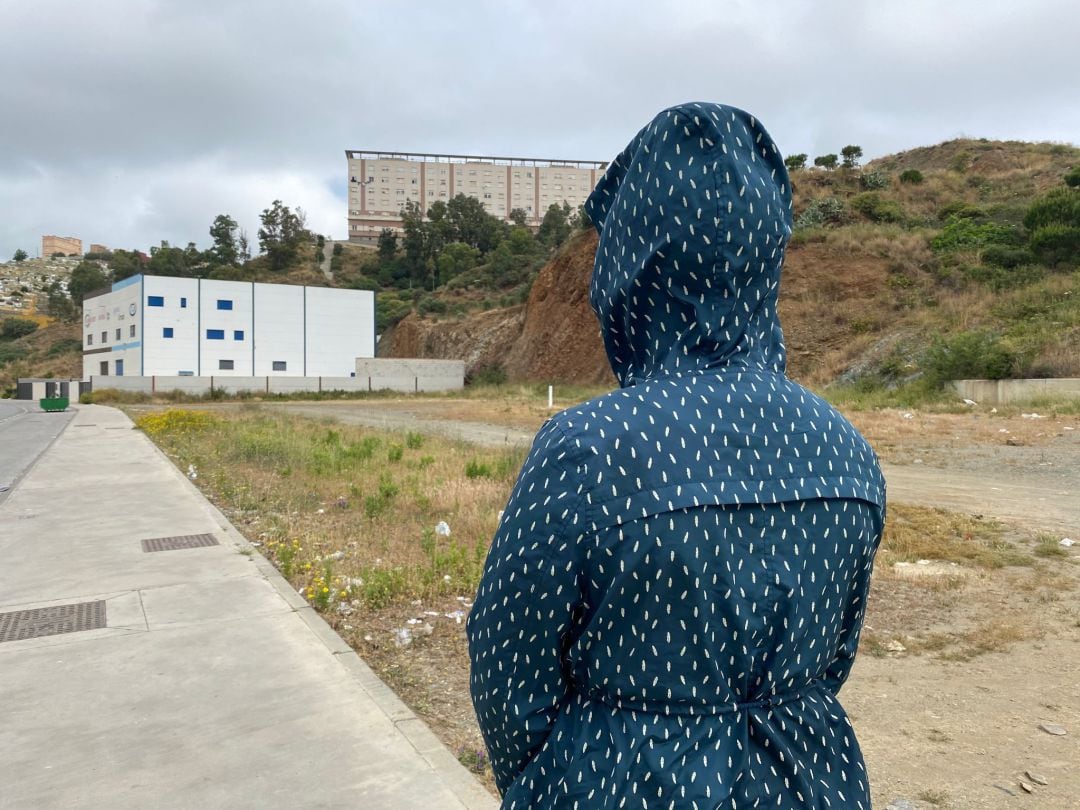 Shelma, 15 años y 3 noches durmiendo a la intemperie en las calles de Ceuta