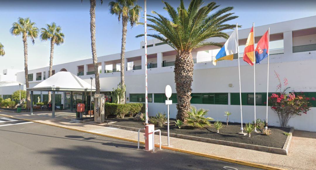 Entrada principal del Hospital Doctor José Molina Orosa de Arrecife.