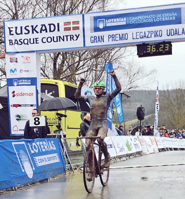 Iván Feijóo y Carlos Canal, convocados por la Selección Española, para los Campeonatos del Mundo de Valkenburg, los días 3 y 4 de febrero