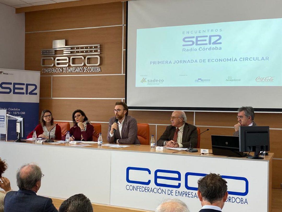 Mesa redonda de las I Jornadas de Economía Circular organizadas por la Cadena SER.