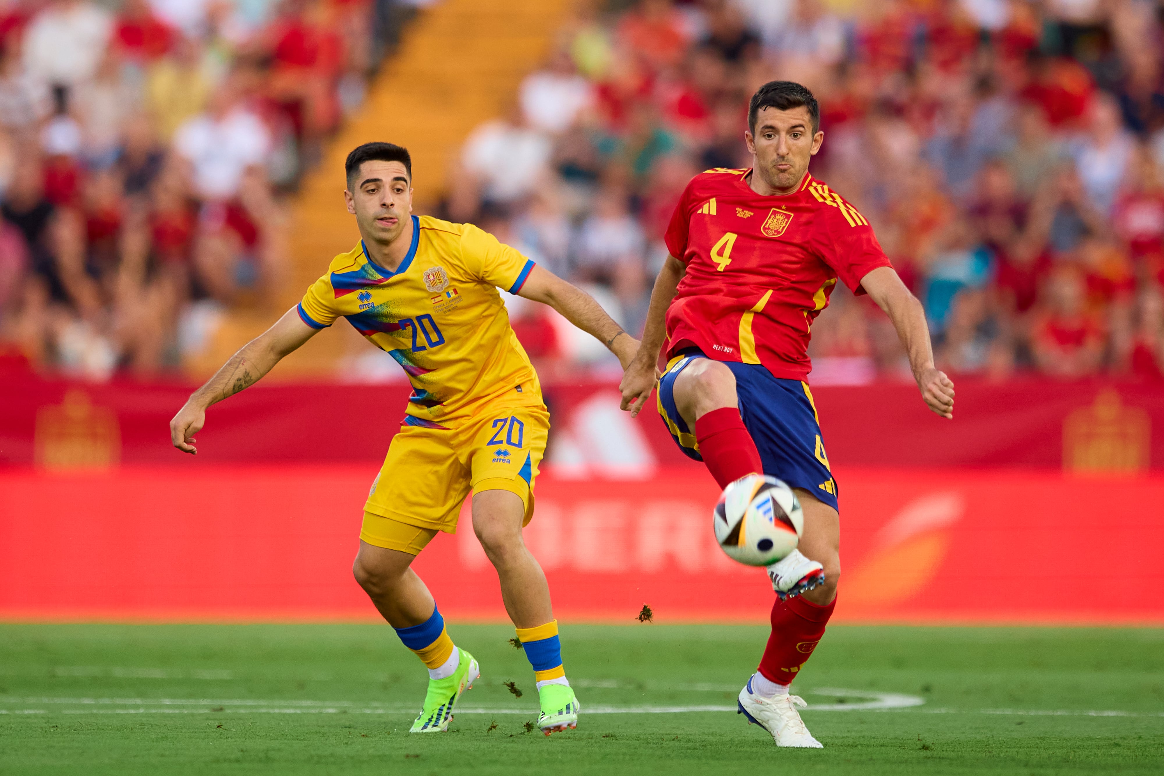 El jugador del Athletic, Dani Vivian, en el amistoso ante Andorra de preparación para la Eurocopa 2024