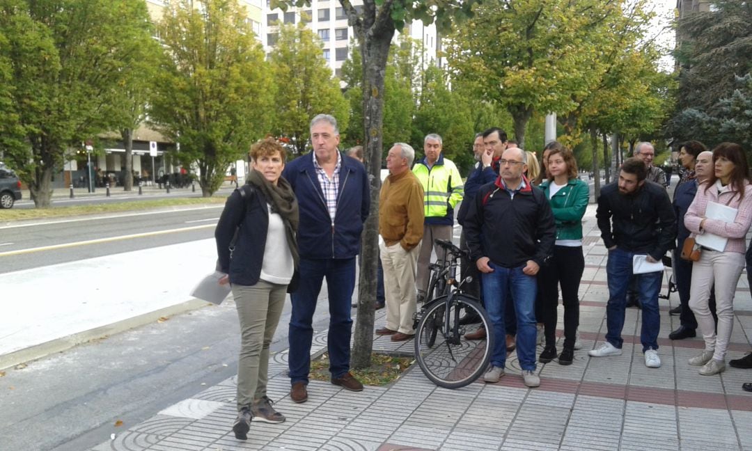 Parte de la Comisión de Urbanismo de Pamplona en la visita a las obras de Pío XII