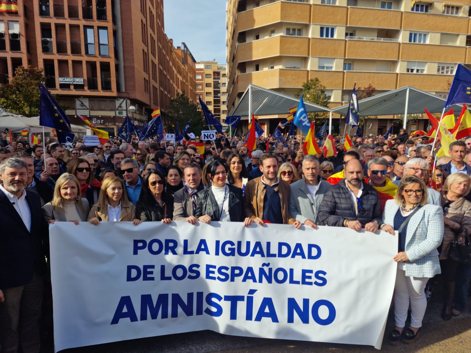 Concentración en Huesca en contra de la amnistía