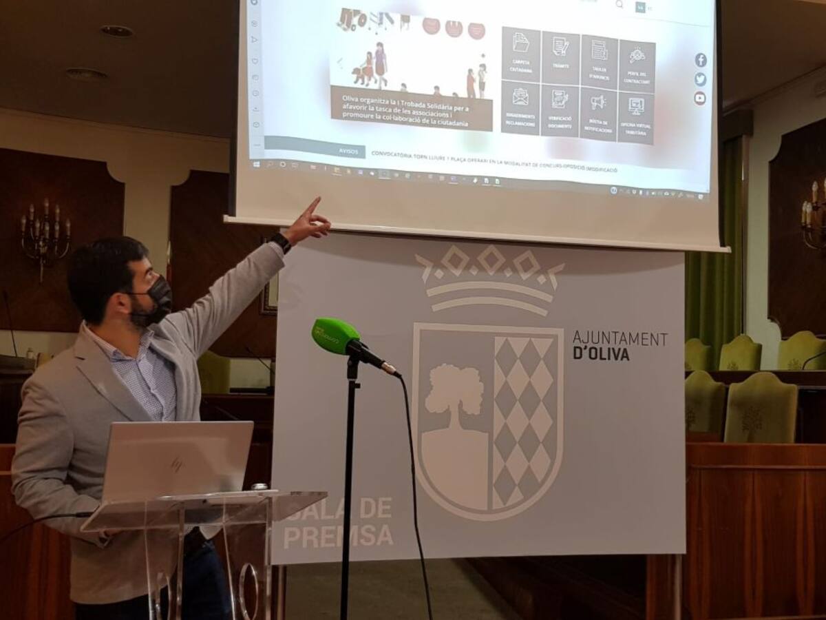 Oliva y Xeraco mejoran su comunicación digital