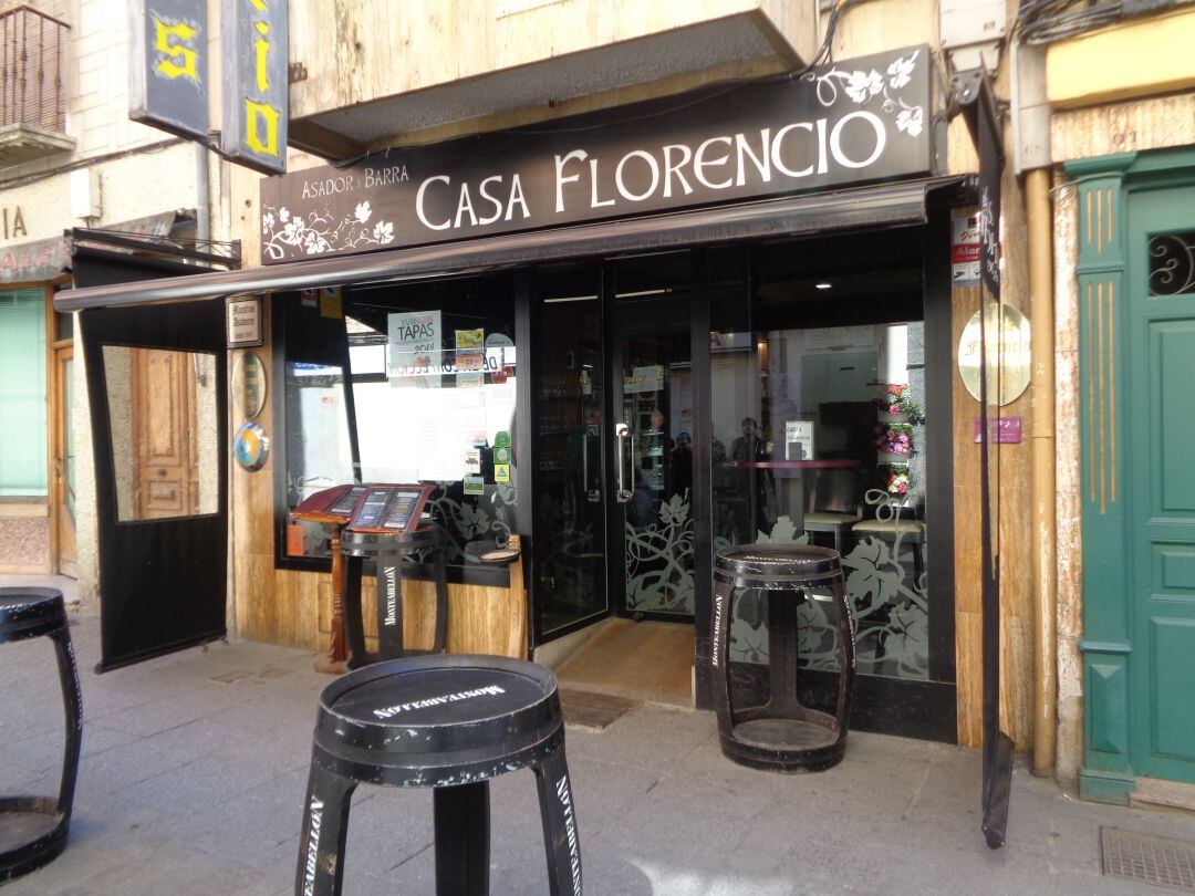 Entrada del afamado asador arandino Casa Florencio