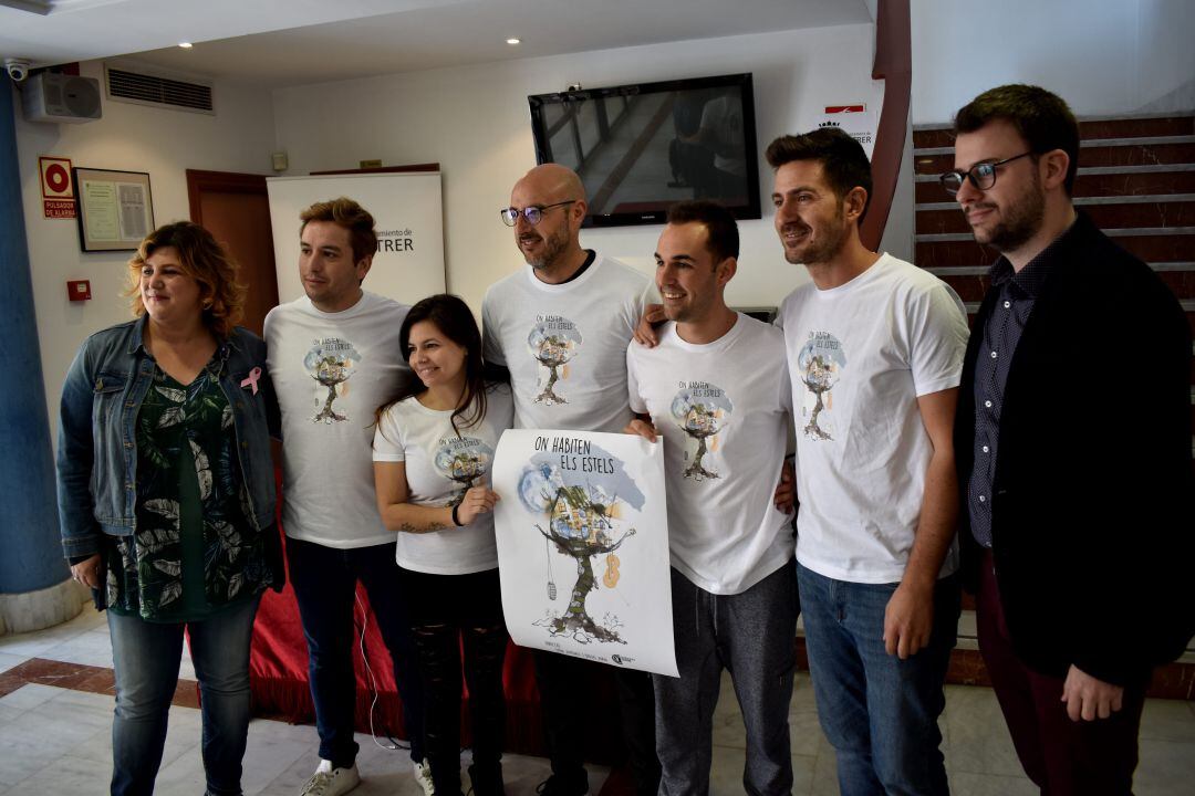 Presentanción de On habiten els estels en Petrer