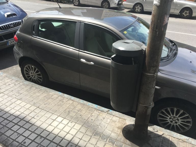 Las papeleras se tienen que reponer debido a los actos vandálicos sufridos durante fiestas