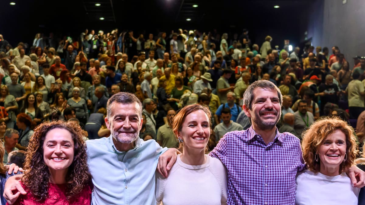 Las izquierdas insisten en su refundación para evitar que se repitan los pactos PP‑Vox: "Son absolutamente indistinguibles"