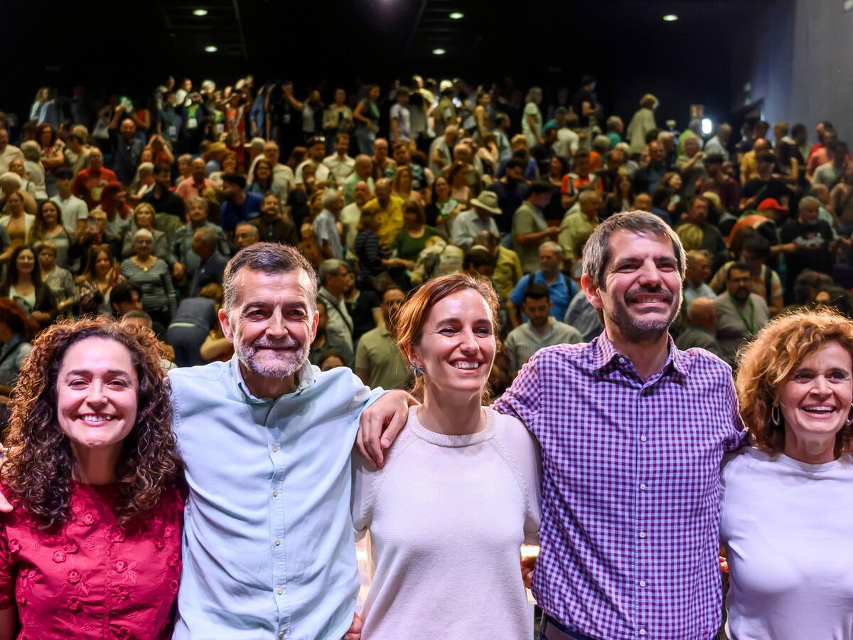 Las izquierdas insisten en su refundación para evitar que se repitan los pactos PP‑Vox: "Son absolutamente indistinguibles"