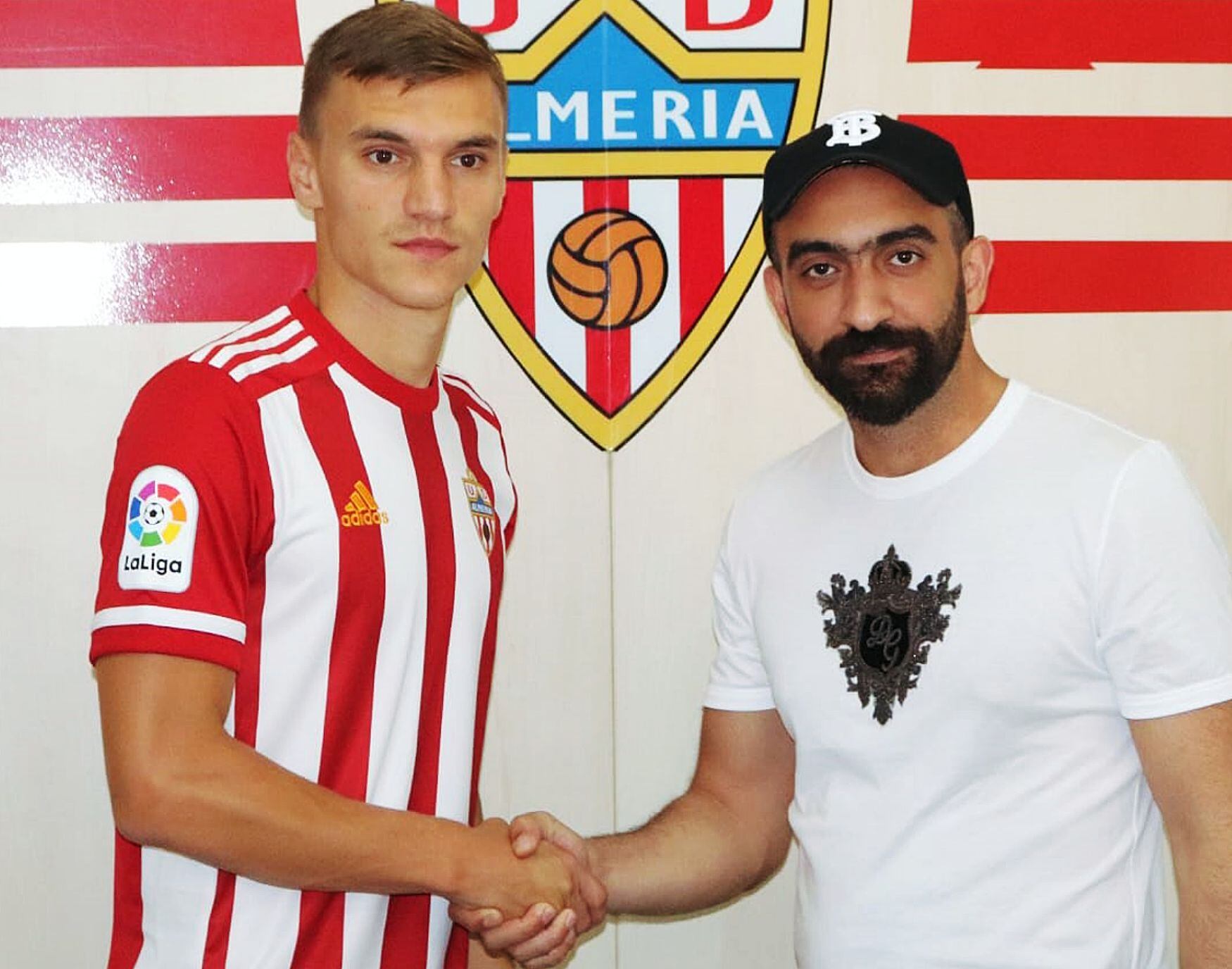 Nikola Maras con Mohamed El Assy.