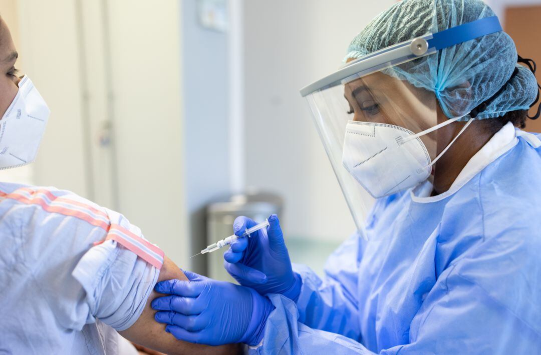 La vacunación para las personas entre 40 y 50 años comenzará el 17 de junio