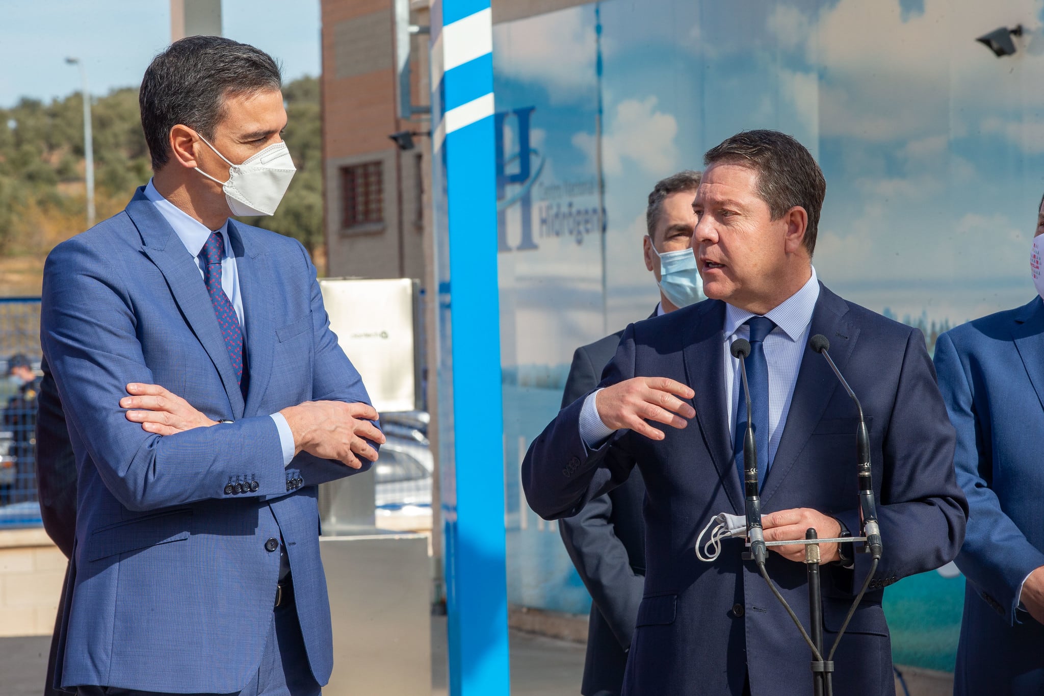 Pedro Sánchez y Emiliano García-Page en el Centro Nacional del Hidrógeno de Puertollano