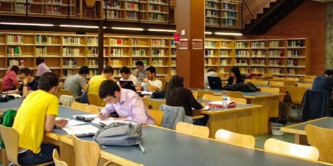 Biblioteca de la Facultad de CC. SS. en Talavera