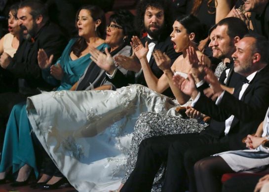 Spanish actress Nerea Barros (C) reacts after hearing that she won the Best New Actress award for her role in the film &quot;Isla Minima&quot; during the Spanish Film Academy&#039;s Goya Awards ceremony in Madrid, February 7, 2015. REUTERS/Andrea Comas (SPAIN - Tags: EN