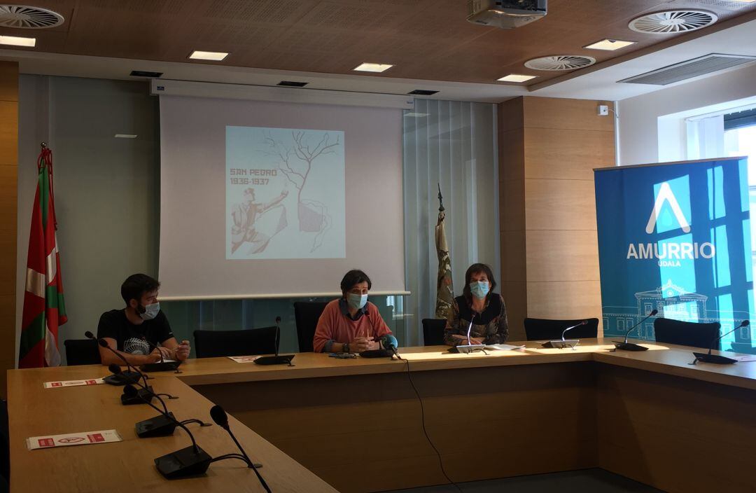 La alcaldesa de Amurrio, Josune Irabien, la alcaldesa de Orduña, Itziar Biguri, y el arqueólogo Josu Santamarina presentarán en rueda de prensa la cuarta y última campaña del proyecto de arqueología civil y socialización del patrimonio del monte San Pedro de Beraza.