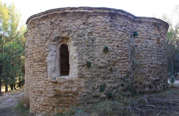 Ábsides del mausoleo-ermita de Llanes.