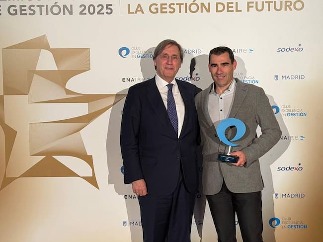 Jorge Bermejo, CEO de Norteña, con el presidente del Club de Gestión a la Excelenca, Tomás Pascual Gómez-Cuétara