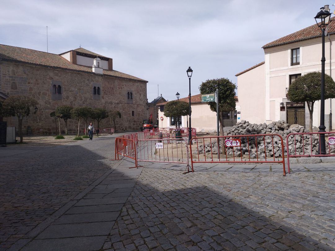 Inicio de las obras en la Plaza Teniene Arévalo