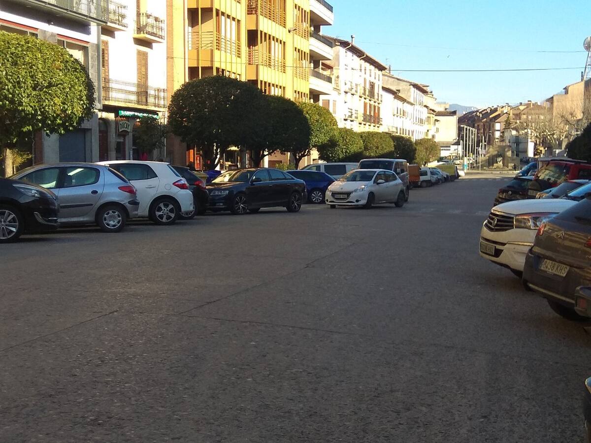 Graus conciencia a los vecinos sobre conductas que dificultan la circulación y la seguridad vial