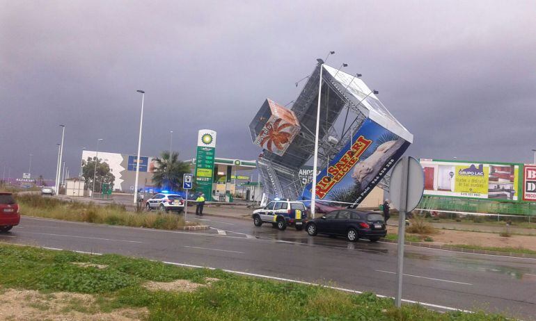 Monoposte caído el domingo 