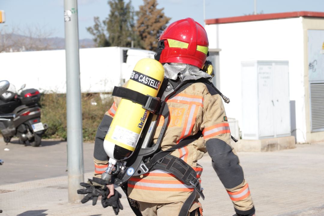 El SAMU asiste a un hombre por inhalación de humo en un incendio en Altura